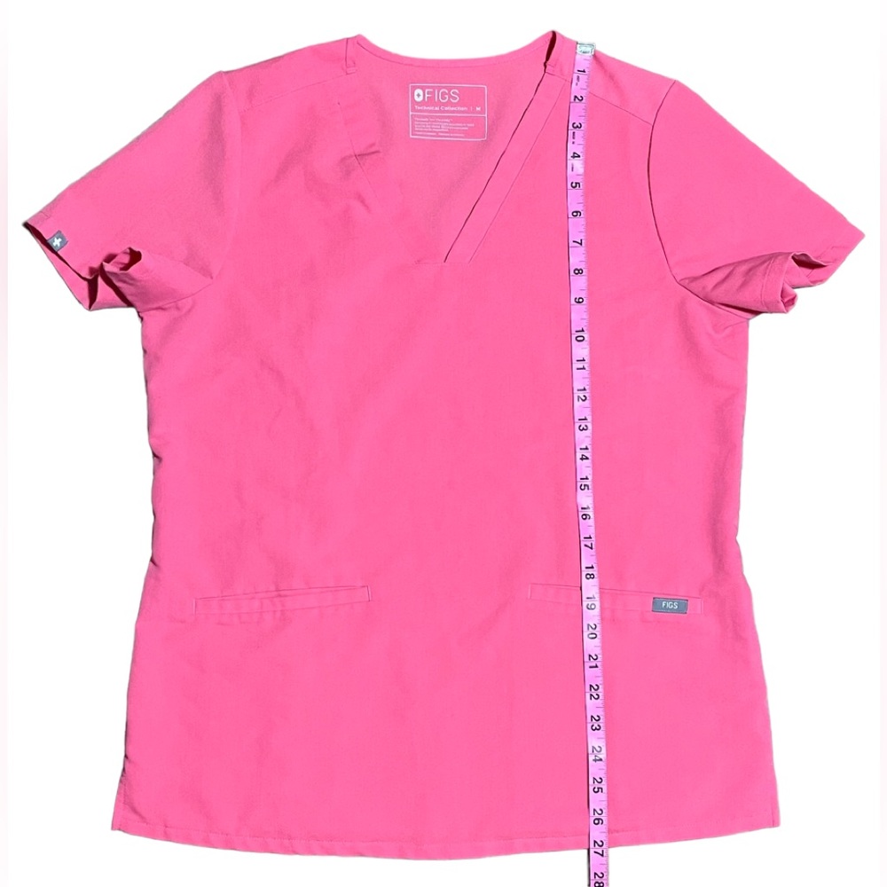 💗 FIGS Casma Three-Pocket Scrub Top Medium Limited Edition color-Neon Pink EUC - Picture 5 of 15